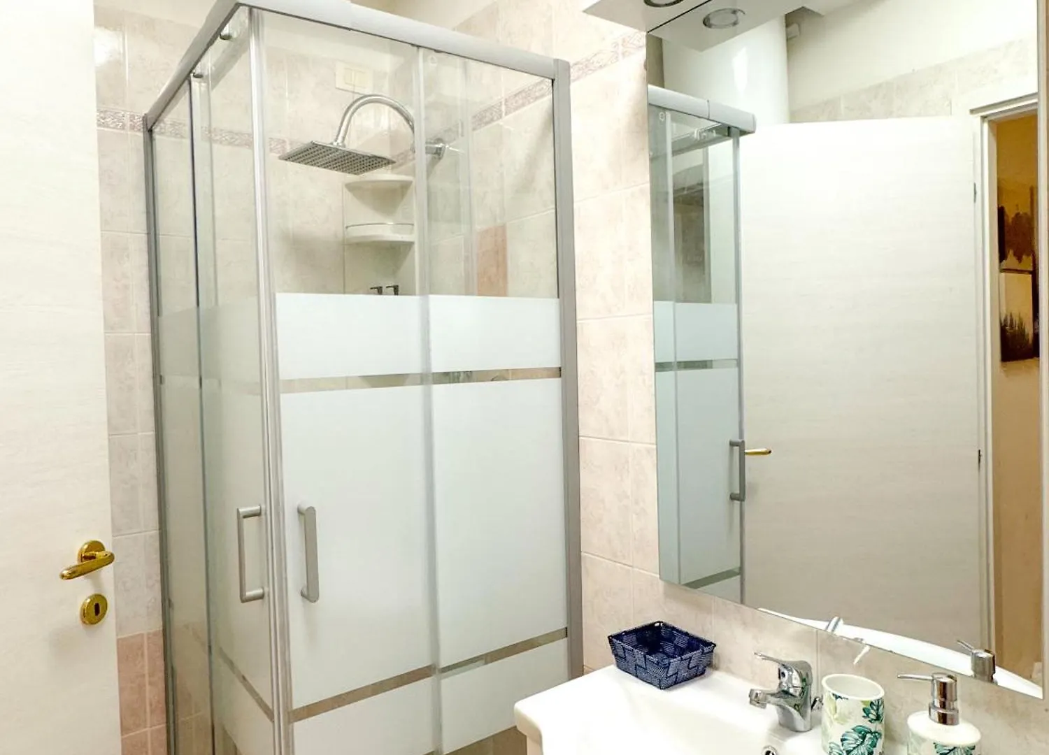 Colben Garden House - Relax E Sole A Pochi Passi Dal Mare Apartment Livorno 0*,  Italy